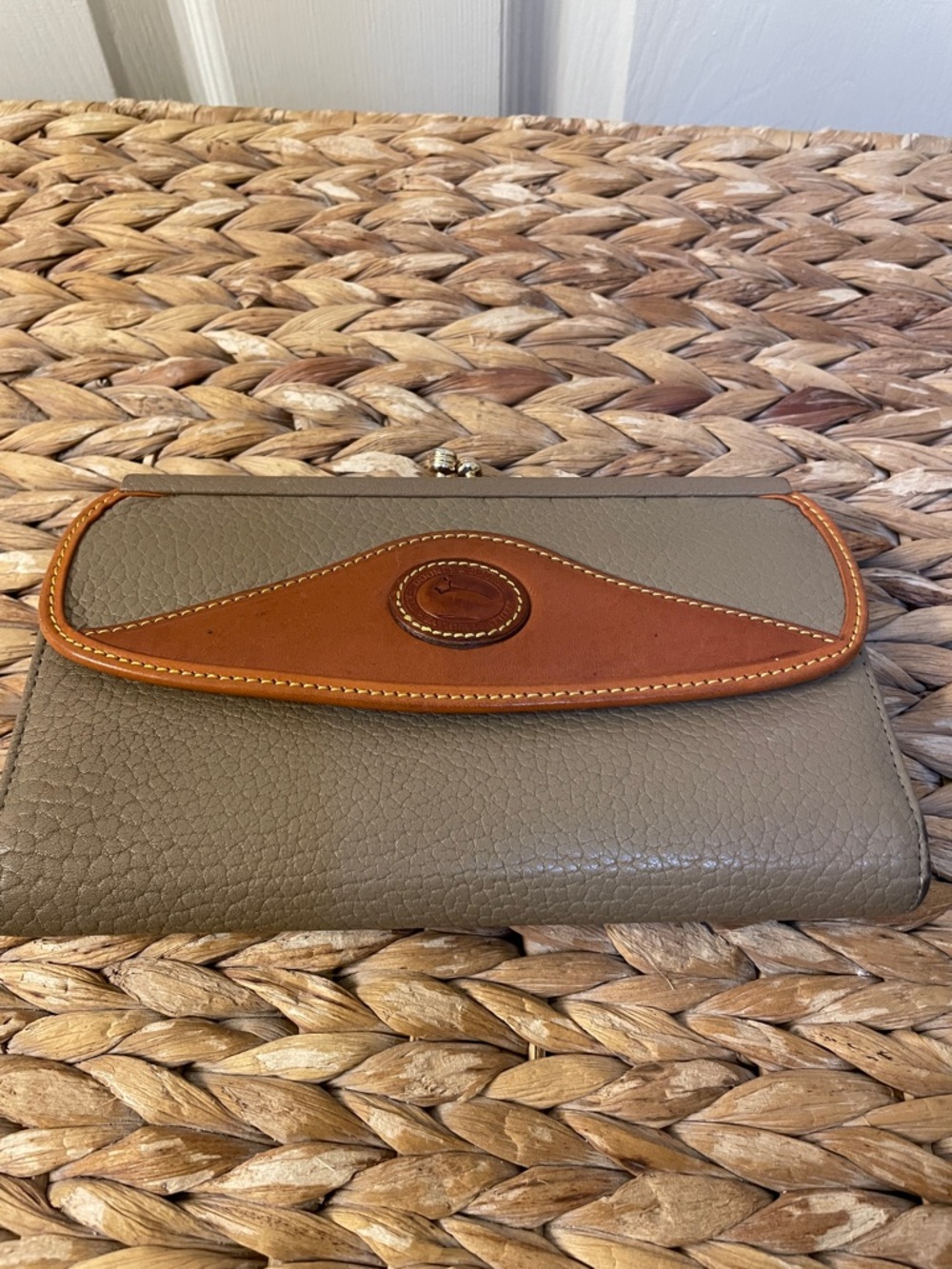 Vintage Dooney & Bourke Leather Pebble Grain Clutch in Taupe Saddle Brown USA